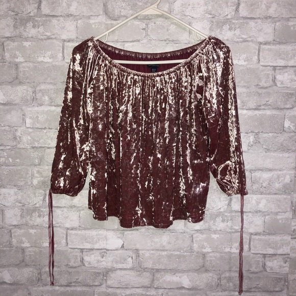 Crushed Velvet off-shoulder blouse - Picture 2 of 3